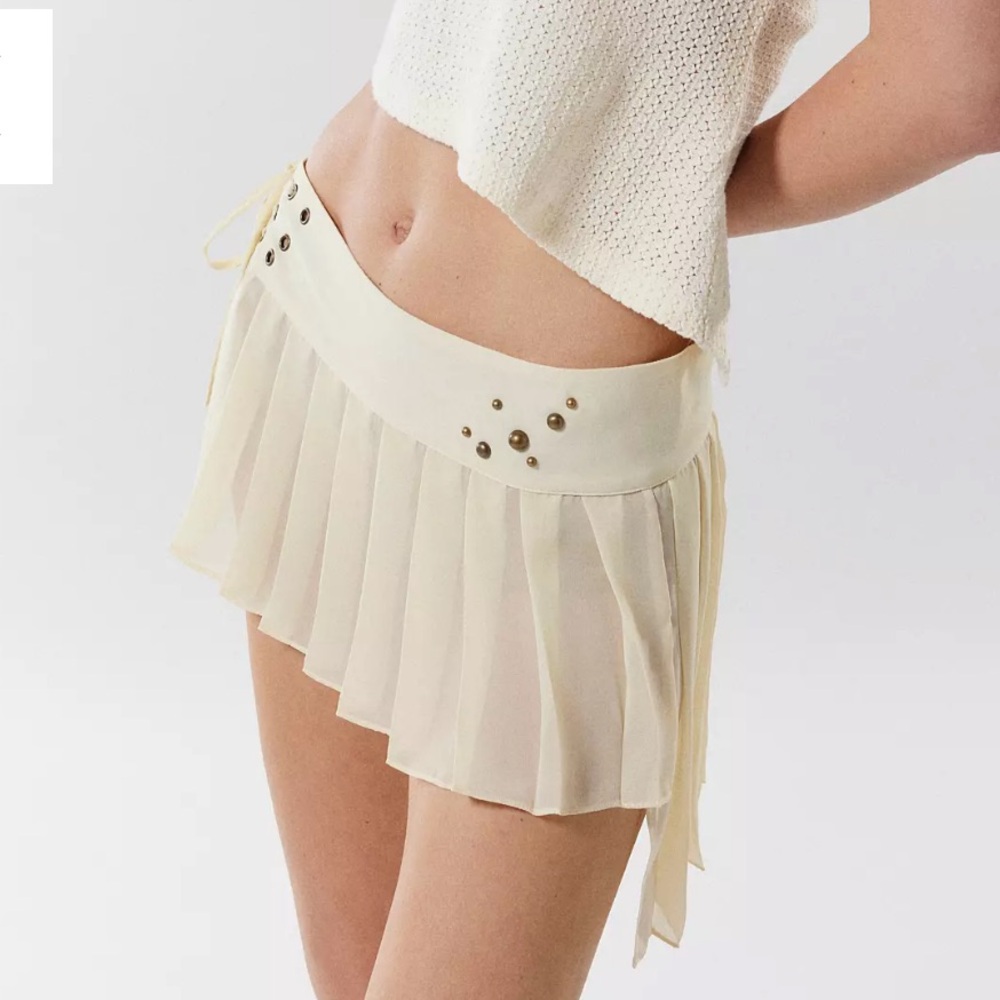 Cream Pleated Mini Skirt with Stud Details